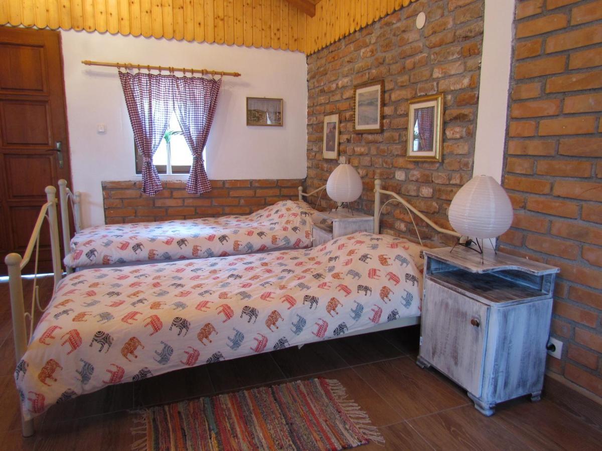 Studio Apartment Romeo Velika Gorica Exterior photo